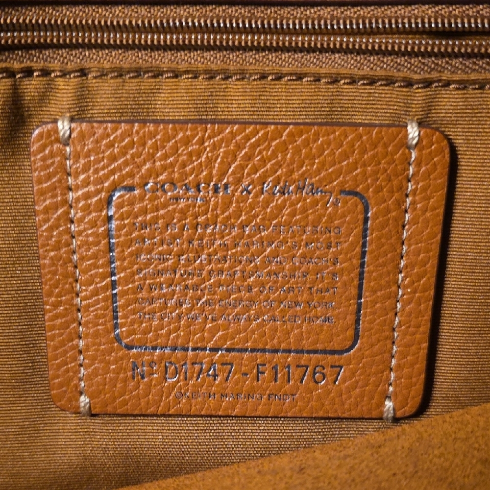 Coach x Keith Haring Leather Tote Bag with Heart Design - Picture 8 of 8